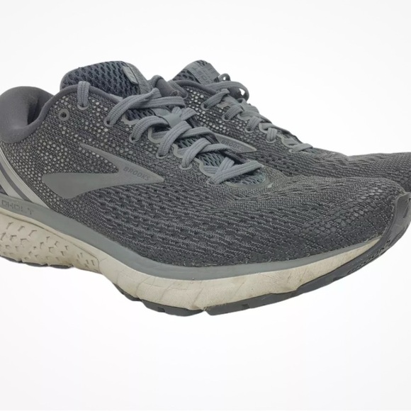Brooks Men's Gray Running Shoes used greater condition - Picture 2 of 5